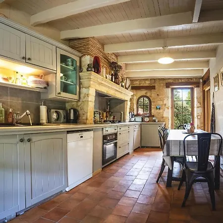 La Maison Dans La Clairiere 2 度假居
